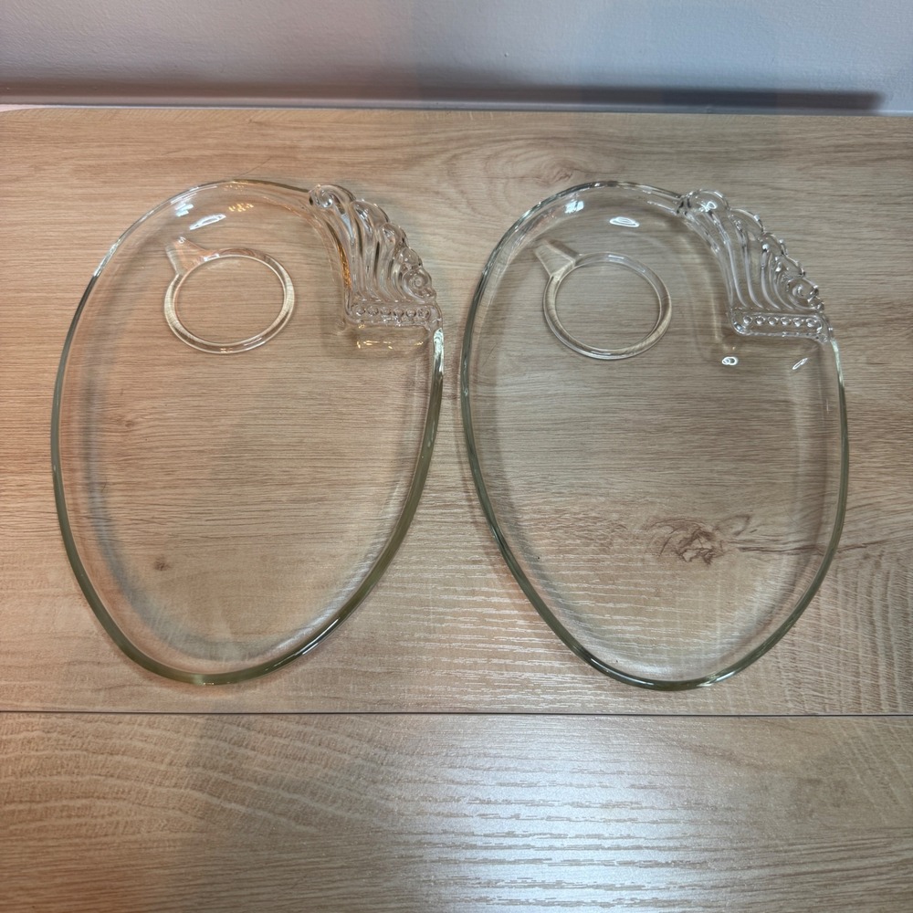 Vintage Clear‎ Glass Palette Snack Plates Set of 2 Ornate Handle Tea Cup Trays